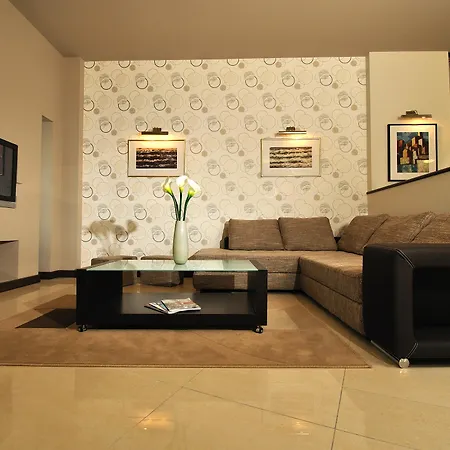Fontana Hotel 3*