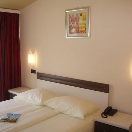 Fontana Szálloda 3*