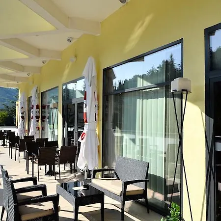 Fontana Hotel 3*